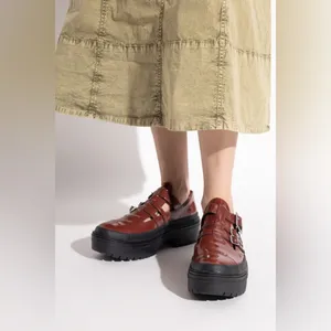 Converse Lug Sole Mary Jane’s Women’s Size 10.5 Red Patent Leather Platform Y2K thumbnail 2