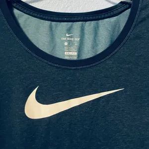 Nike Women's The Nike Tee Dri-Fit Athletic Short Sleeve Swoosh T-Shirt thumbnail 2