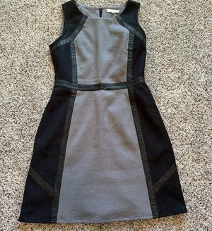 Dress thumbnail 1