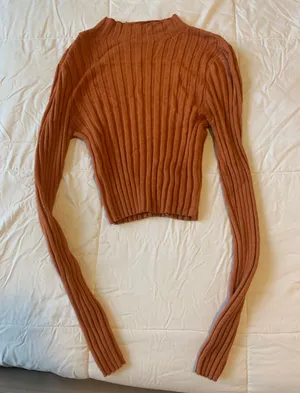 Forever 21 Cropped Sweater thumbnail 2
