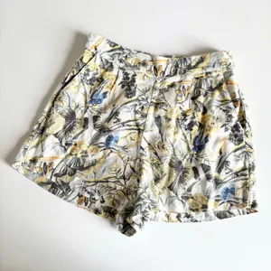 Abercrombie & Fitch Tropical Floral Linen Blend Shorts Women’s Small NWT Pull On thumbnail 7