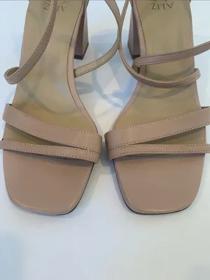 Naturalizer Tiff Ankle Strap Heels Tan Beige Leather Open Toe Sandal Size 8.5 thumbnail 5