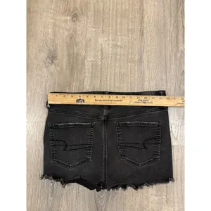 American Eagle Shorts Womens 12 Black Denim Jean Hi Rise Shortie Distressed thumbnail 5