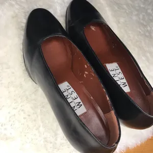 Nine West Black Lug Heeled Leather Loafers thumbnail 2