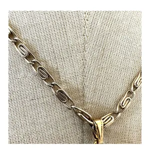 Gold tone faux pearl red Victorian pendant necklace thumbnail 4