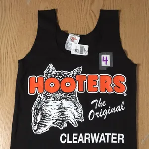 Bin35#4 New Hooters Girl Uniform Tank Top From Clearwater FL Cracking Black XS thumbnail 2