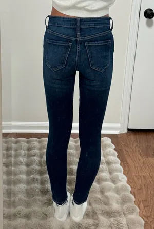 Old Navy Rockstar Super Skinny Jeans thumbnail 2
