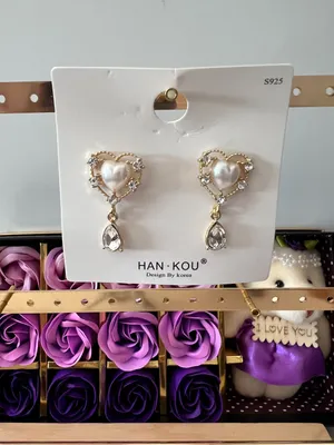 Sweet light luxury zircon pearl love earrings thumbnail 3