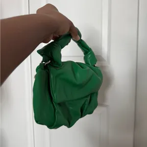 Green Leather Women's Bag thumbnail 2