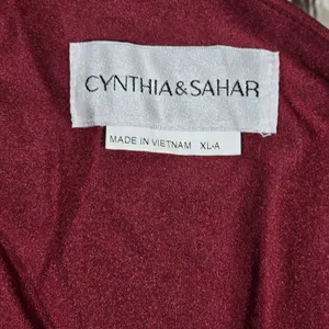 Cynthia & Sahar‎ *Flawed* Mermaid Dress with Slight Train in Cabernet CS108 XL thumbnail 3
