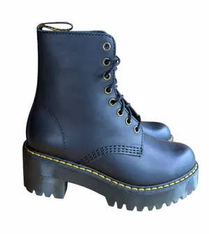 Dr. Martens NEW Women's Shriver Hi Lace Up Boot Size 5 #267003 thumbnail 1