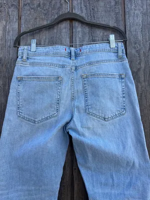 Woman’s Zara Light Blue High Rise Straight Jeans Raw Hem Size 4 thumbnail 5