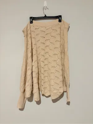 Andree by Unit Oversized Retro Dolman Scalloped Hem Sweater Beige 2X thumbnail 2