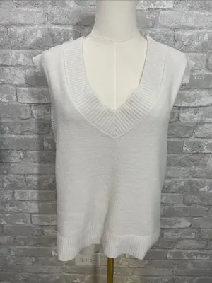 Abercrombie & Fitch White Soft Knit Sweater Vest thumbnail 1