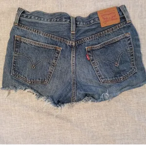 Levi’s 501 Shorts thumbnail 3