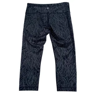Lululemon Crop Leggings Womens Size 8 Black‎ Gray Palm Leaf Print thumbnail 3