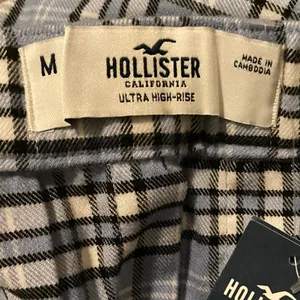 Hollister Blue Plaid Ultra High Rise Pleated Mini Skirt Size M thumbnail 5