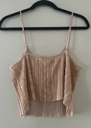 Victoria's Secret Rose Gold Metallic Pleated Crop Cami Top Medium Feminine thumbnail 1