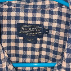 Pendleton Womens Gingham Plaid Button Down Shirt Navy Pink‎ Long Sleeve size M thumbnail 4