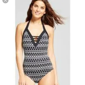 MERONA Strappy‎ Pique Halter Medium One Piece Bikin thumbnail 2