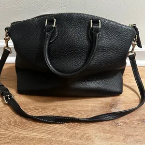 Dooney & Bourke | Black Pebbled Leather Gold Hardware Satchel Crossbody Bag thumbnail 2