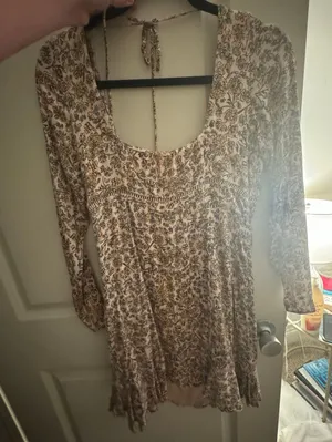 dress thumbnail 1