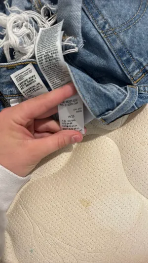 Levi’s 501 Shorts thumbnail 3