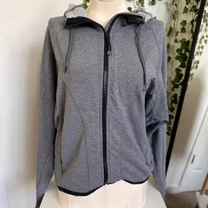 Athleta women’s grey hoodie full zip up small sporty casual athletic neutral thumbnail 2