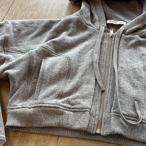 Bo + Tee Gray Hooded Zip Puffer Jacket thumbnail 4