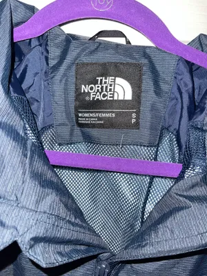 The North Face Fitted Charcoal Windbreaker thumbnail 2