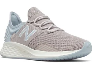 New Balance Fresh Foam Roav‎ Logwood Light Cyclone Womens 8 Running Shoes thumbnail 1