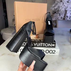 New Steve Madden Kassiani Black Leather Platform Block Heel Sandals Womens 10 thumbnail 8