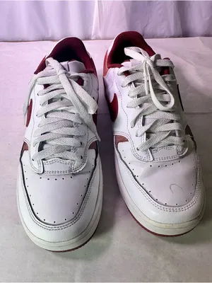 Nike Women’s White & Burgundy Low-Top Sneakers thumbnail 4