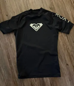 Roxy Whole Hearted SS Rash Guard - Black Medium 90s Y2K thumbnail 1