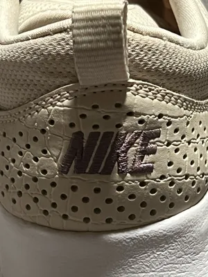 Women’s Nike Air Max Thea thumbnail 4