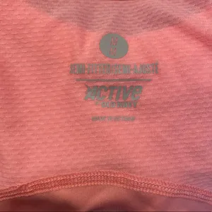 Active by Old Navy|| Peach exercise top thumbnail 5