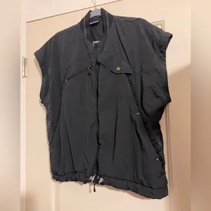 Gymshark‎ Retake Woman's Vest XS Relaxed Gorpcore Athleisure Black Zip thumbnail 2
