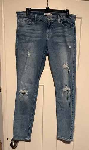 Guess Cropped Distressed Light Blue Women’s Jeans thumbnail 1