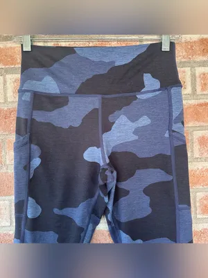 Offline Aerie Camo The Hugger Leggings Women’s Large Blue Camouflage Athletic thumbnail 2