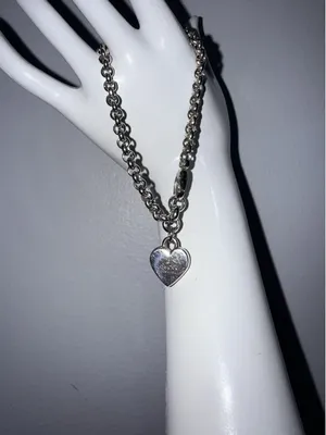 $599 Rare Authentic Gucci Sterling Silver Heart Charm Bracelet‎ thumbnail 1