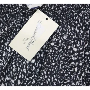 NWT Universal Thread Womens Balloon Long Sleeve Blouse 92235285 Black Abstract S thumbnail 6