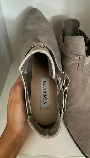 Steve Madden Defiant Gray Suede Ankle Booties thumbnail 5
