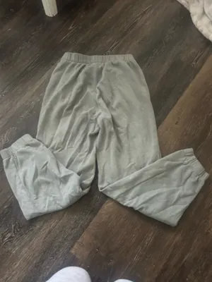 hollister gray sweatpants thumbnail 3
