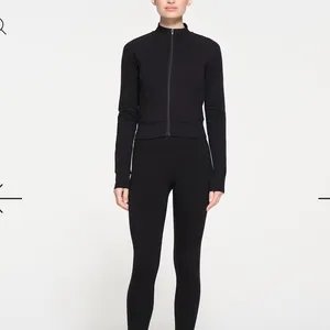 Skims‎ Women’s M Zip Up Track Jacket Charcoal Black Cropped Sporty Loungewear thumbnail 7