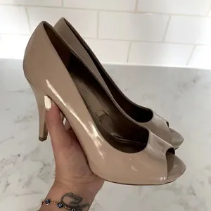 Fergalicious heels EUC    thumbnail 6