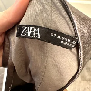 Zara Metallic Halter Top Sz L thumbnail 3