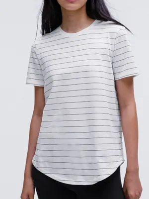 Lululemon Love Crewneck Women's White And Black Thin-Striped Shirt Size 6 thumbnail 1