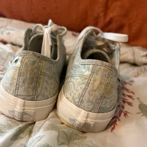 Vans Blue and White filigree Patterned Sneakers thumbnail 4