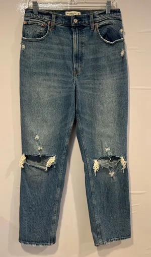 Abercrombie‎ & Fitch Ultra High Rise 90s Straight Curve Love Blue Jeans thumbnail 1