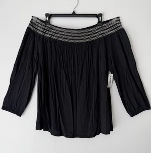 Old Navy Off-The-Shoulder Top thumbnail 1